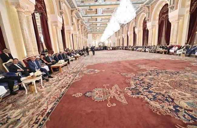 في العشاء الأخير.. هادي يعترف بالخلل في مؤسسات الدولة ومصادر تكشف موعد حسم الرئاسة بمشاورات الرياض