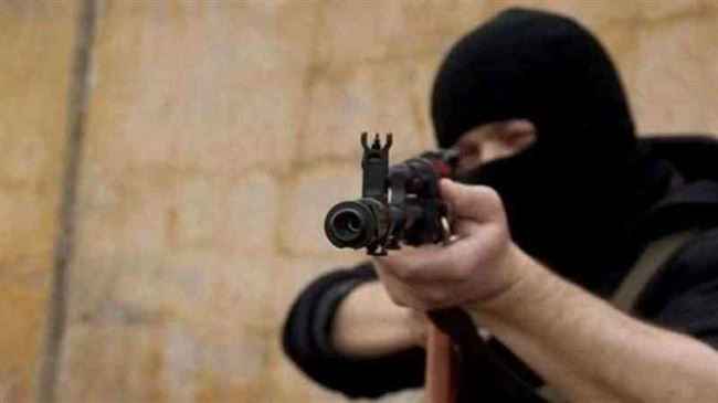 كشف مؤامر إغتيال رئيس عربي مع رئيس حكومته من قبل أخطر عضو بارز