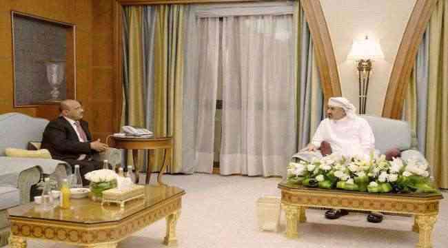 في لقائه مع محافظ البنك المركزي نائب رئيس الجمهورية يشدد على أهمية الإيرادات وإنعاش الريال اليمني