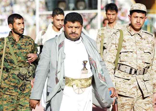 بصورة مهينة مشرف يقتاد تاجر ذهب للسجن ويجبره على دفع مليون.. الجماعة لطخت ركن المسلمين الثالث