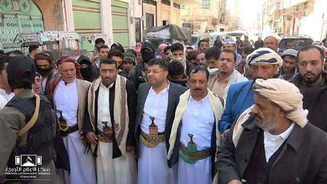 المجلس الرئاسي يخفي بالخيار الثاني مفاجأة ضخمة جعلت جماعة صنعاء في قلق كبير