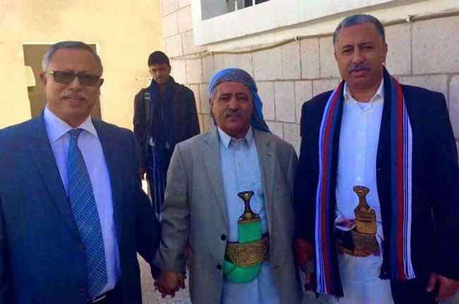 كشوفات باسماء قيادات سياسية وعسكرية للقبض عليها حال تواجدها بمطار صنعاء..  اشتراطات جديدة للحوثي