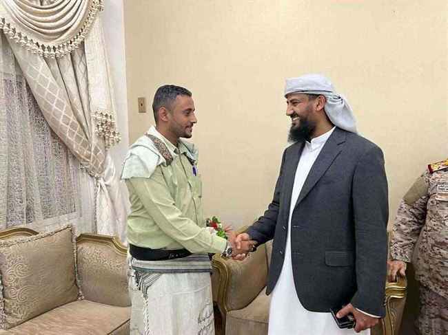 نائب الرئيس يلتقي نجل المحافظ الشهيد جعفر محمّد سعد