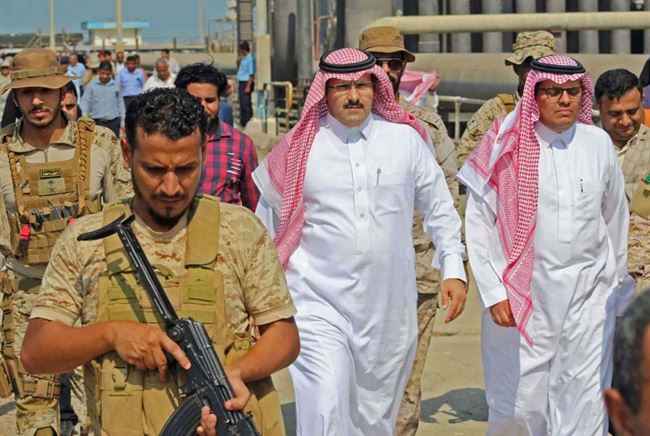 السفير السعودي في اليمن يشيد بعصابة يمنية كانت تحاول سرقته