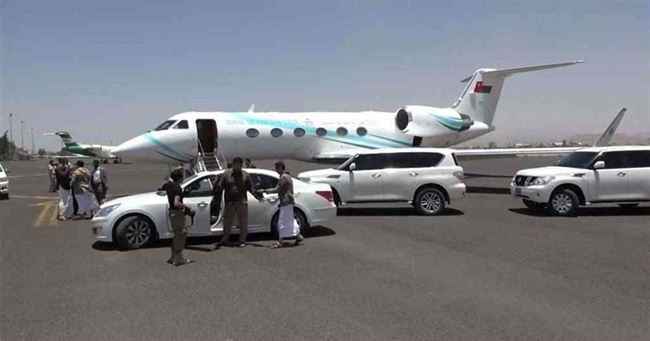 وفد عماني يصل صنعاء لإبلاغ الحوثي الرسالة الأخيرة