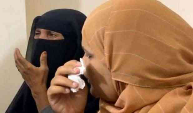 طالبة جامعية في المستوى الثالث تشاهد النور لأول مرة منذ ولادتها فاقدة البصر.. طبيب ينجح في ذلك بلحج