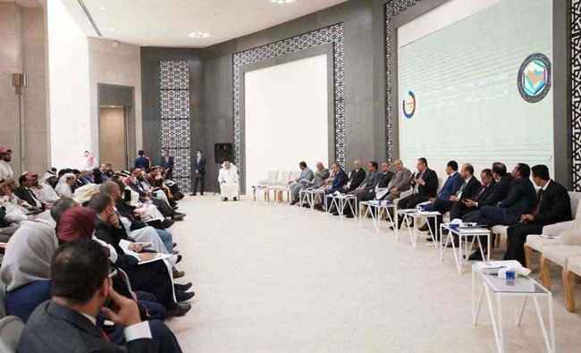 وزير يمني : جميع الوزراء سيبقون في عدن .. وهذا هو سبب الخروج فقط