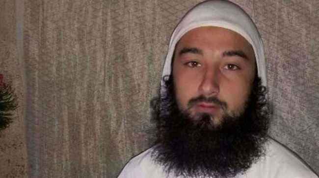 لندن فرحة بخروج بريطاني من سجون صنعاء بعد 5 سنوات.. أسرته كشفت عن ما تعرض له بأحد الاستجوابات