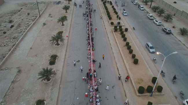 أطول سفرة أفطار رمضانية باليمن .. في هذه المحافظة