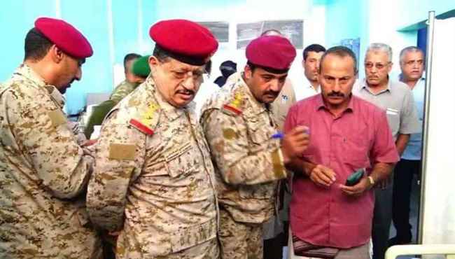وزير الدفاع المقدشي يتحرك في عدن .. ويزور هذه المكان أول مره