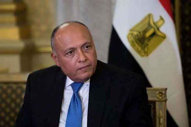 برلماني مصري ينقل معاناة شكاوى اليمنيين بالقاهرة