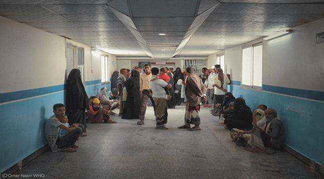 اسعف زوجته في صنعاء.. مخابرات الحوثي تختطف مواطن من طارود المستشفى فوق باص أسود