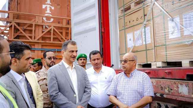 النقابة العامة للنقل تطالب محافظ عدن بإيقاف الجبايات غير القانونية.. وثيقة