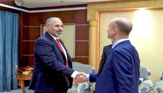 أثناء لقائه الزبيدي.. السفير الفرنسي يبدي إعجابه بحالة الأمن في عدن وحضرموت ولحج