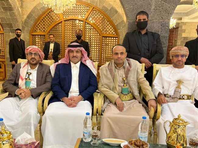انقسام كبير بين قيادات الصف الاول للحوثي في صنعاء حول زيارة السفير السعودي