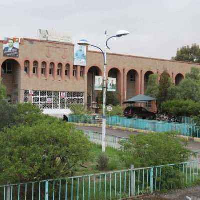 الحوثي يطالب جامعات صنعاء الخاصة بدفع الزكاة على جميع الطلاب والعاملين