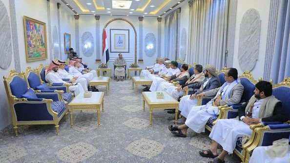 جناح صعدة يسيطر .. الحوثي يستبعد شركائه من مشاورات صنعاء