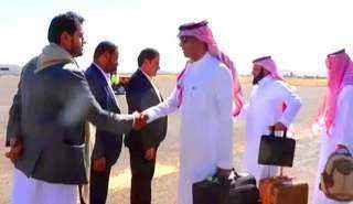 الكشف عن هوية قيادي سلالي بارز غادر صنعاء برفقة السفير السعودي صوب الرياض