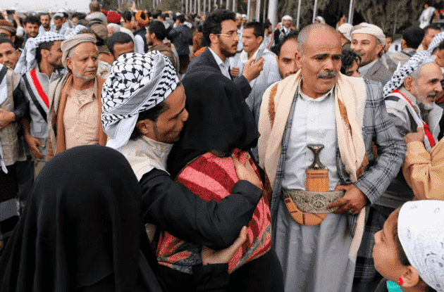 رحلات من مطاري أبها والمخا وصنعاء.. استكمال اليوم الثاني من عملية تبادل الأسرى