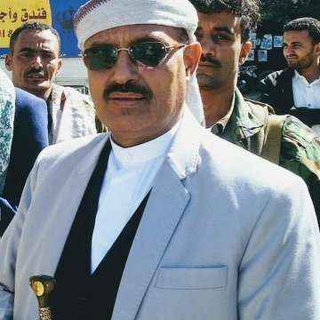 الحوثي يمنع أبرز قيادات مجلس المشاط من دخول مطار صنعاء والأخير يرد بقوة: اليمن ليست ملك لفئة إيران