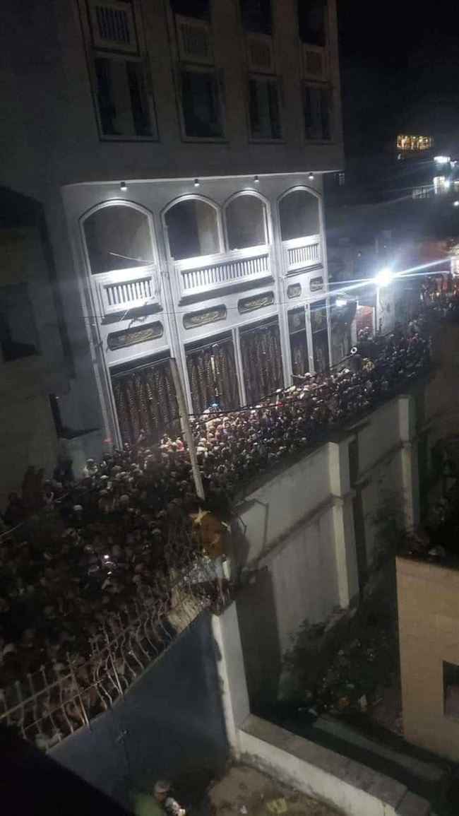 صنعاء تستقبل العيد بنحر 300 فقير برصاص الحوثي.. فيديوهات