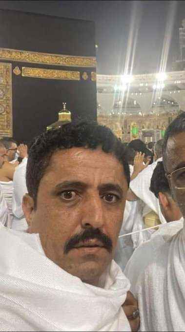بحادث مروع في مكة.. وفاة مسؤول حكومي وقيادي بارز بالمؤتمر مع أبويه وهذا آخر ما قاله أمام الكعبة!