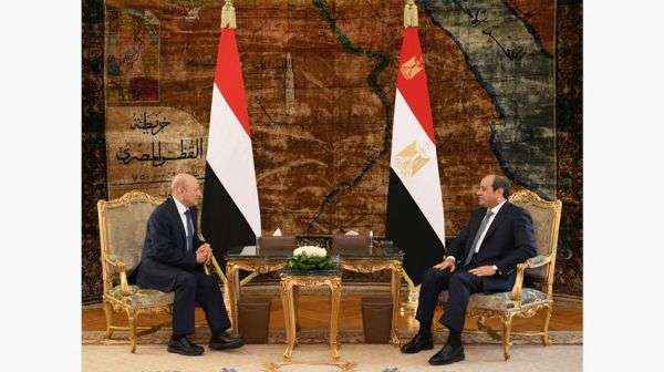 رشاد العليمي يلتقي السيسي في مصر.. تساءل يمني حول إمكانية الرئيس في إصلاح كارثة وزير الخارجية