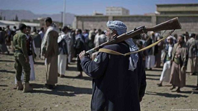 حوثي يقتل قبلي بدم بارد والقبائل تستنفر قواتها ضد الجماعة.. انفجار الوضع عسكرياً بعد وصول التعزيزات
