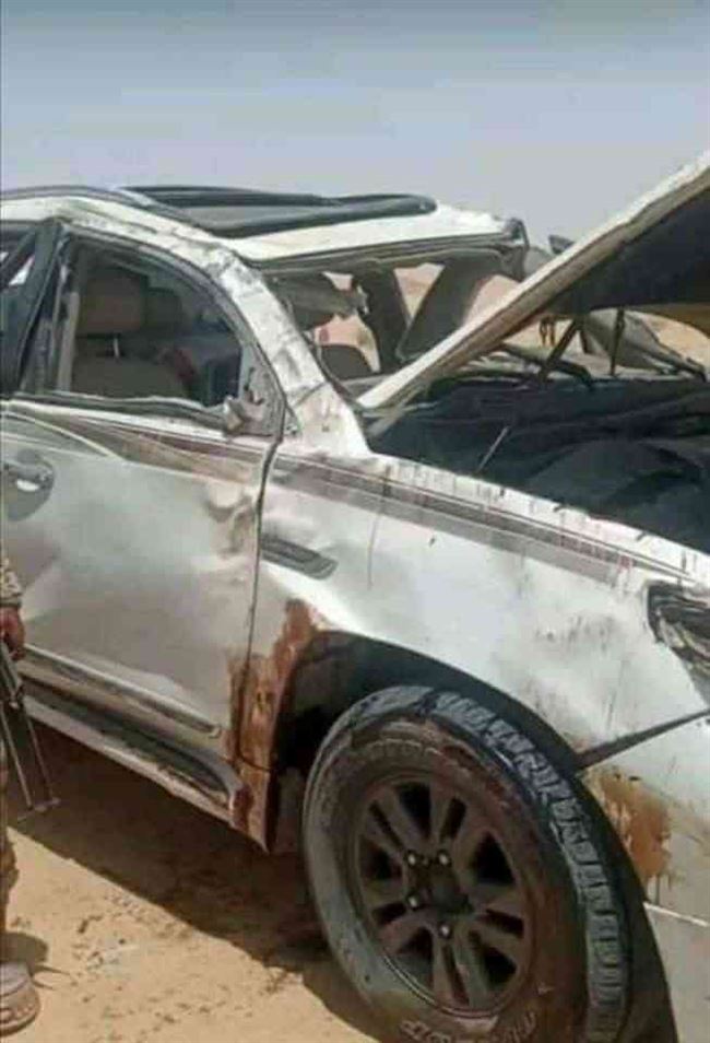 طريق الموت يواصل حصد ارواح اليمنيين.. وفاة وإصابة سبعة أشخاص بحادث مروع