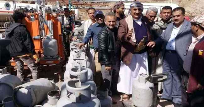الحوثي يضع هذا الشرط على الأسر للحصول على اسطوانة غاز .. صورة