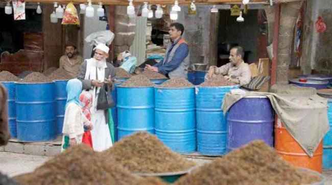 الجماعة تلاحق تجار صنعاء وتسلب من سكانها فرحة الفطر