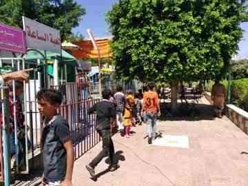 هزت اليمنيين.. وفاة شابة بشكل مخيف إثر سقوطها من إحدى ألعاب حديقة جاردن سيتي
