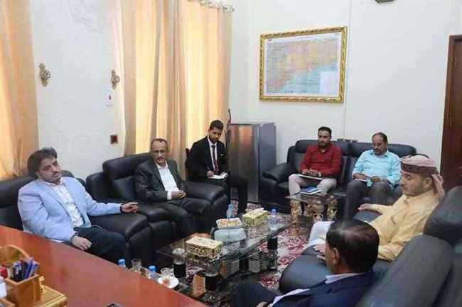 توجيهات رئاسية لوزير الأشغال بسرعة بدء العمل على طريق المكلا سيحوت