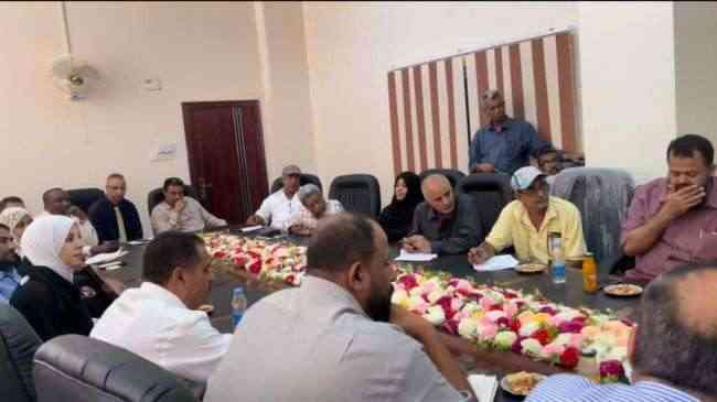 الخدمة المدنية تبحث تسريع إطلاق العلاوات والتسويات لكافة الموظفين