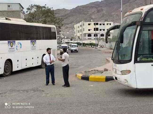 توضيح رسمي بشأن نقل طلاب أبين مجانا إلى جامعة عدن