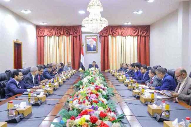 اجراءات امنية جديدة يقرها المجلس ويلزم جميع الوزراء بتنفيذ هذا الأمر