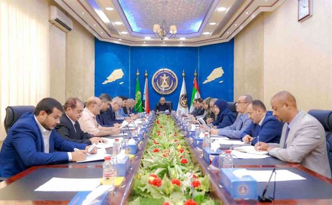 المجلس الانتقالي يشدد على قيام الحكومة بإصلاحات إقتصادية عاجلة