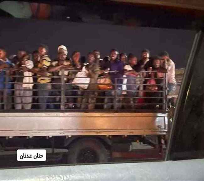 ضبط عصابة تمتهن ترويج المخدرات والمتاجرة بالبشر بعد مداهمة وكرها في شبوة