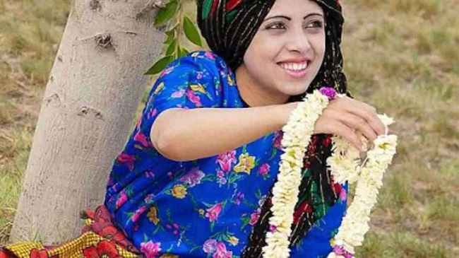 الفل اليمني ينتصر على رائحة البارود
