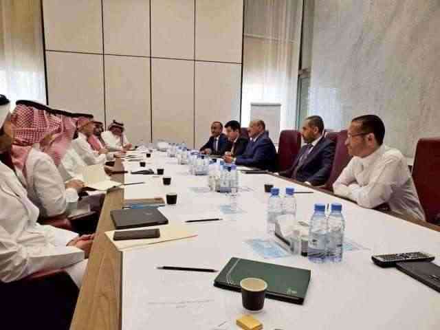 البنك المركزي اليمني والسعودي في بحث لتسهيل تحويل الاموال بين الطرفين والأخير يبشر بدعم مصارف اليمن
