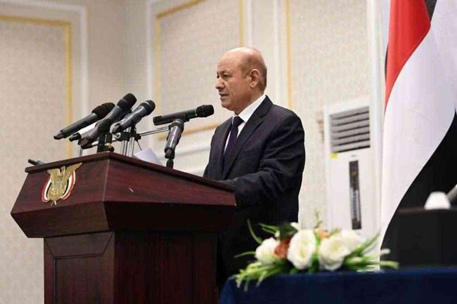 مسؤول يمني يجمد مشاركته في هيئة التشاور المشكلة من المجلس الرئاسي .. والسبب صادم !
