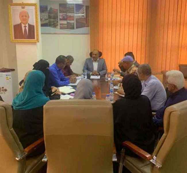 جهات حكومية تتحرك لتأمين المخزون الغذائي باليمن