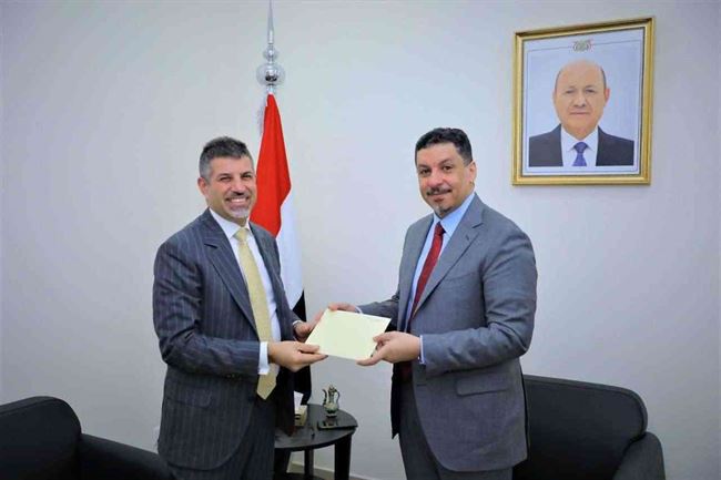 أول ظهور للسفير الأمريكي الجديد باليمن بعد أيام على تعيينه