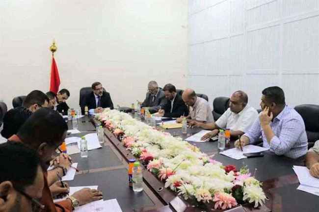 خطة لتأهيل الموظفين الجدد والتدوير الوظيفي على طاولة مجلس العدل في عدن