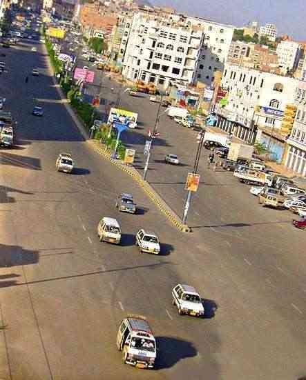 الحكومة : الحوثي رفض رفع حصار تعز وهذه جريمة حرب ونطالب المجتمع الدولي بالضغط عليهم لفتح جميع الطرق