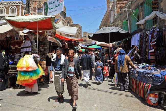 تدخل دولي يبقي صنعاء على قيد الحياة منذ 8 أعوام