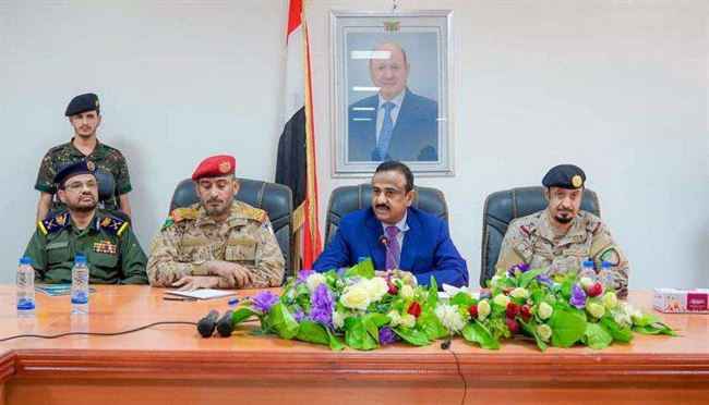 بحضور قائد قوات التحالف ورئيس هيئة الأركان .. محافظ شبوة يرأس اجتماعاً موسعاً