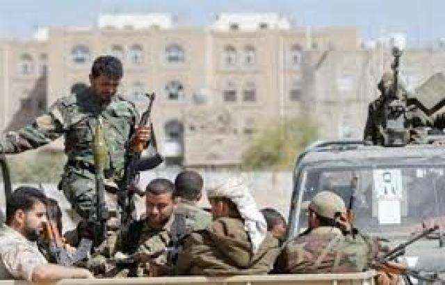 نافذ حوثي كبير يبسط بعشرات المسلحين والاطقم على أراضي الأوقاف جنوبي صنعاء