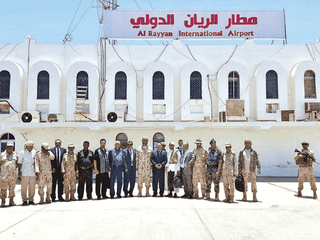 رسمياً.. التحالف العربي يسلم محافظ حضرموت مطار الريان الدولي