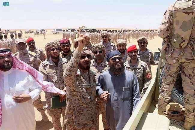 ظهور القائد العام للتحالف العربي بين ألوية درع الوطن في الوديعة.. السعودية تنشر رسمياً صور الصبيحي